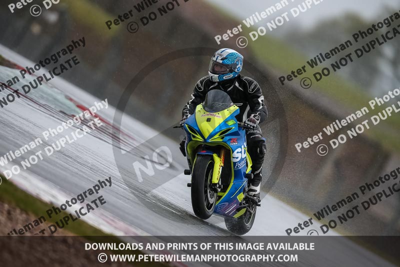 PJM Photography;donington no limits trackday;donington park photographs;donington trackday photographs;no limits trackdays;peter wileman photography;trackday digital images;trackday photos